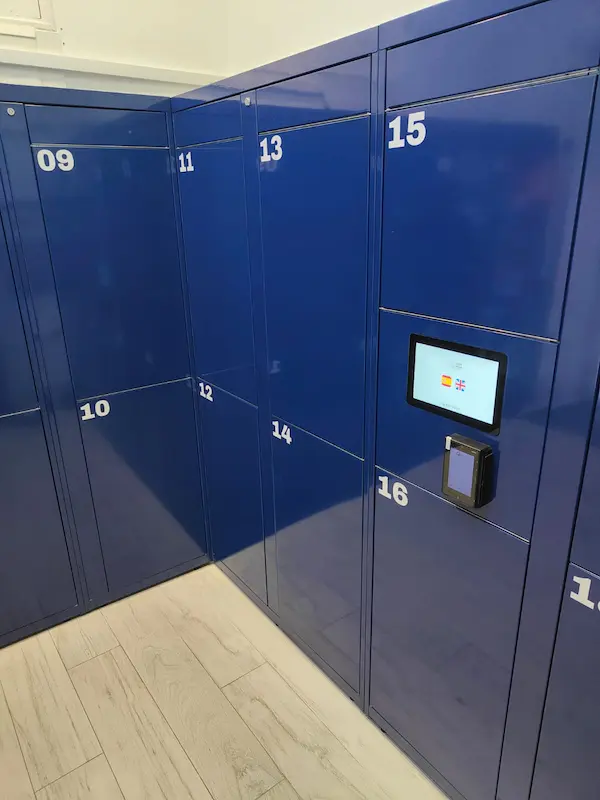 Dónde guardar las maletas en Málaga: guía completa